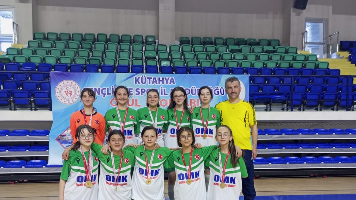 Kız Yıldız Futsal Takımımız